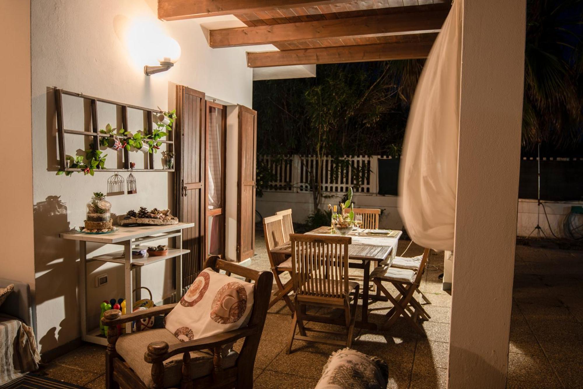 Villa By The Beach Sant'Andrea  외부 사진