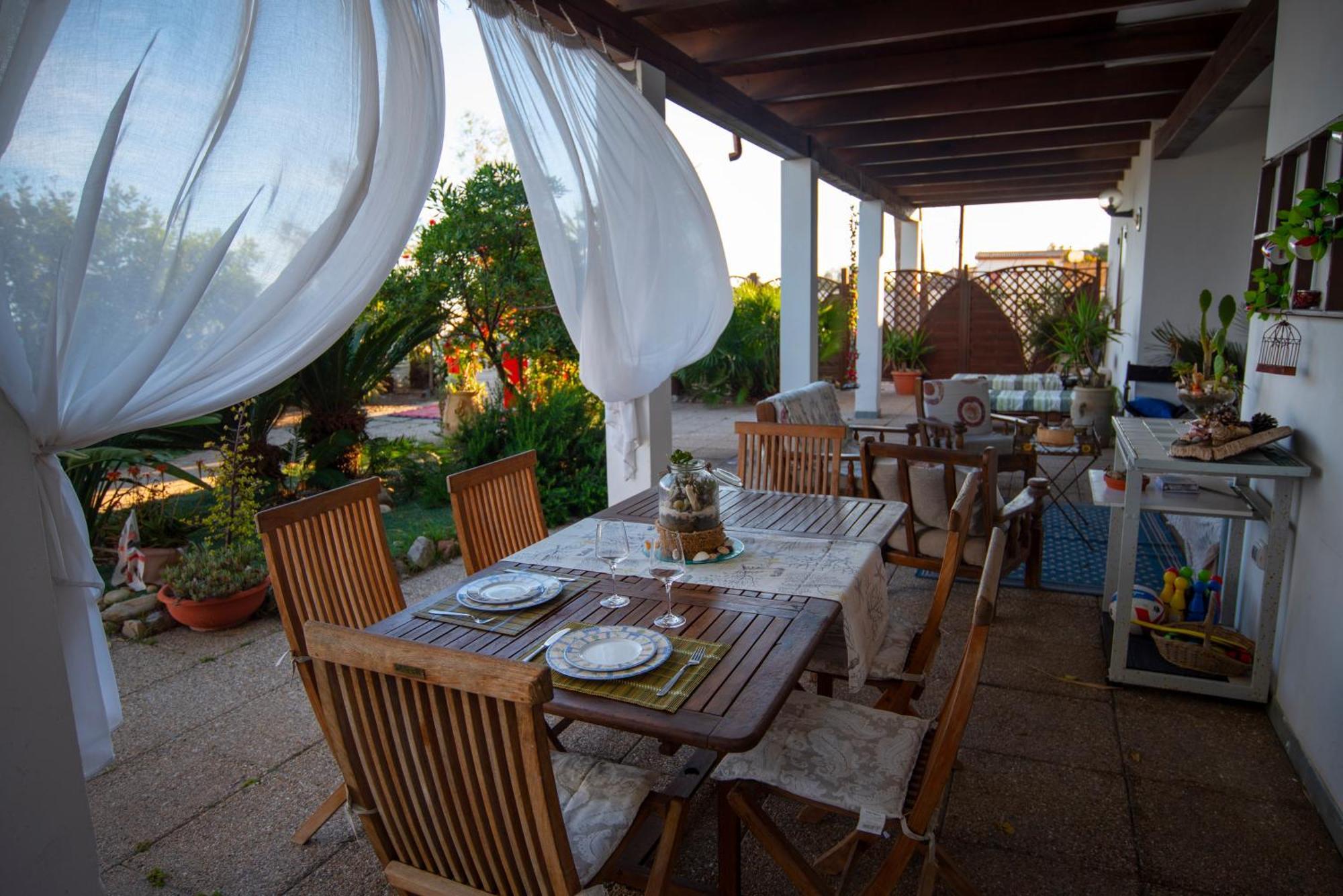 Villa By The Beach Sant'Andrea  외부 사진